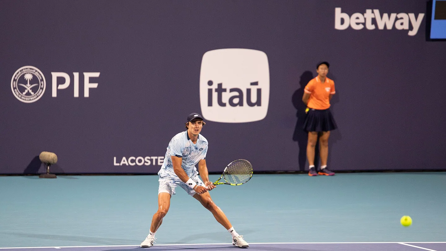 Adam Walton på Hard Rock Stadium under Miami Open 2025.